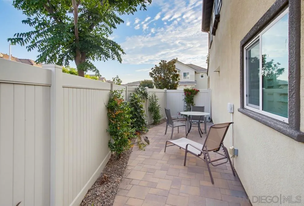 35309 Kinsky Way Fallbrook, CA 92028