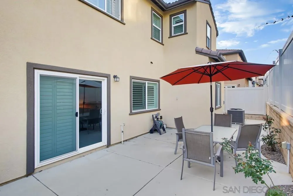 35309 Kinsky Way Fallbrook, CA 92028