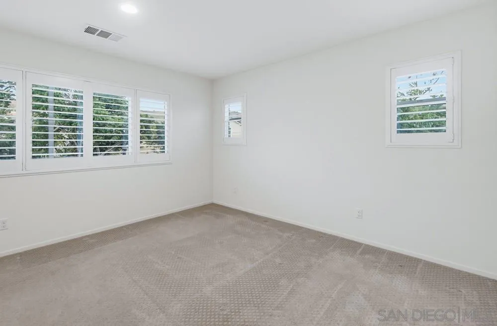 35309 Kinsky Way Fallbrook, CA 92028