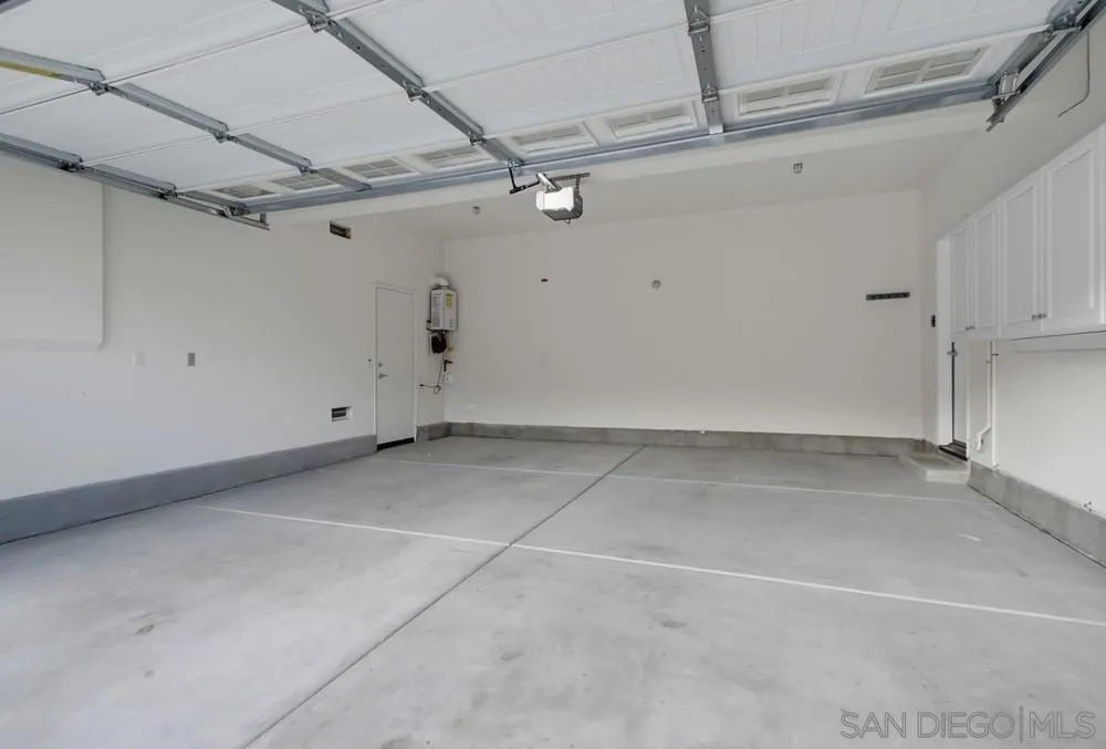 35309 Kinsky Way Fallbrook, CA 92028