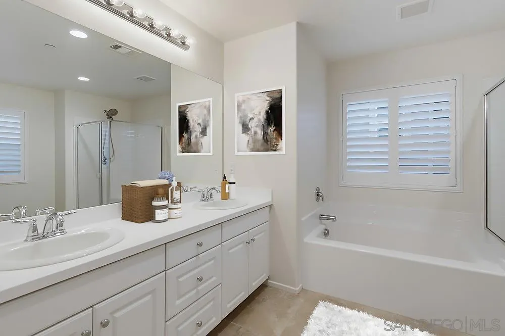 35309 Kinsky Way Fallbrook, CA 92028