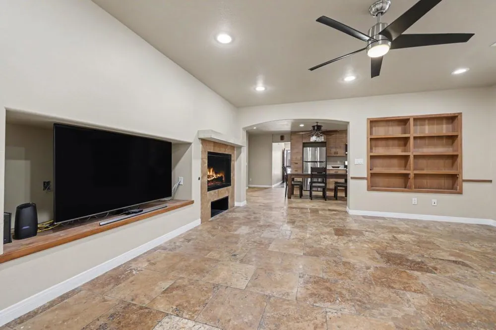 10964 Deering St San Diego, CA 92126