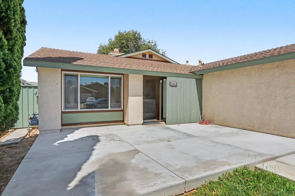 10964 Deering St San Diego, CA 92126
