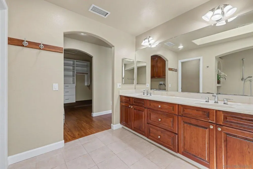 10964 Deering St San Diego, CA 92126