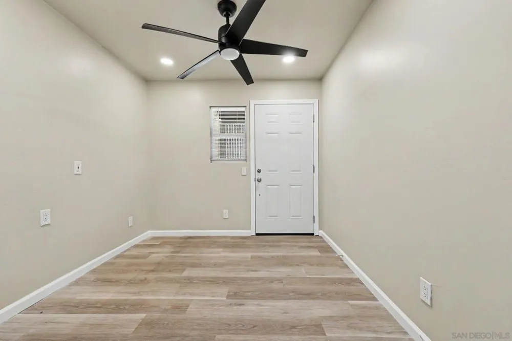 10964 Deering St San Diego, CA 92126