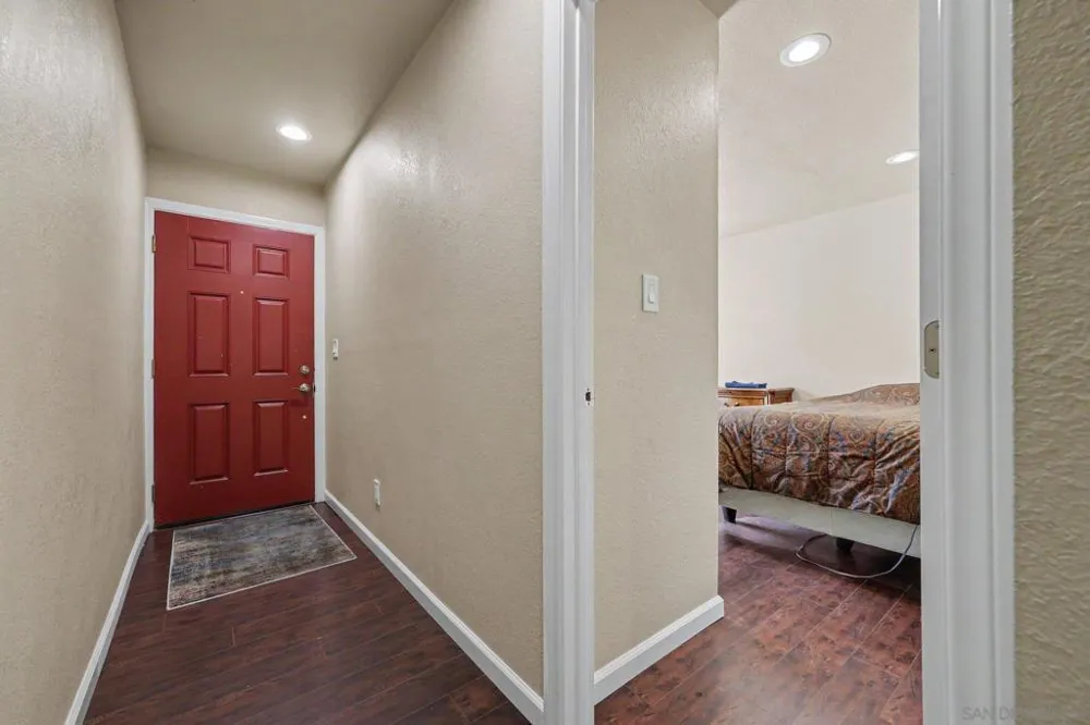 10964 Deering St San Diego, CA 92126