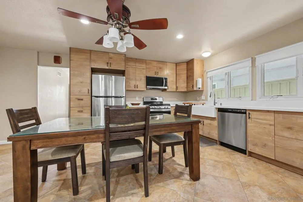 10964 Deering St San Diego, CA 92126