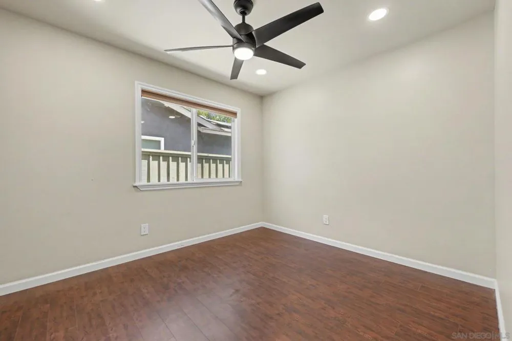 10964 Deering St San Diego, CA 92126