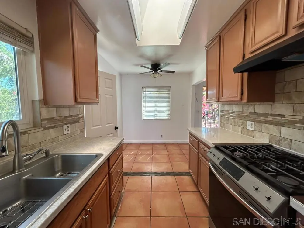 743 Park Pl Escondido, CA 92025
