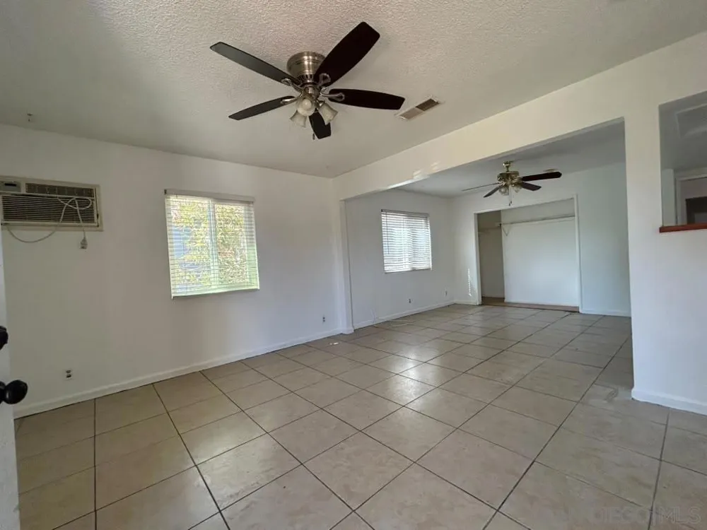 743 Park Pl Escondido, CA 92025