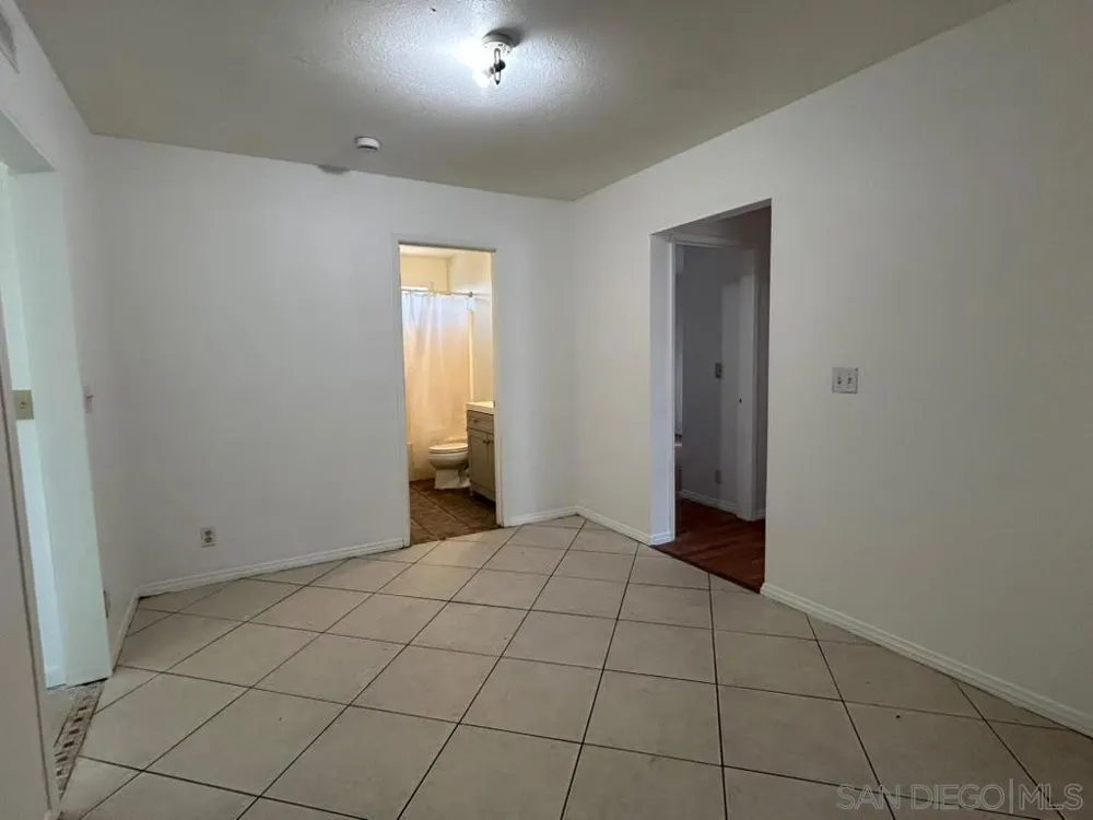 743 Park Pl Escondido, CA 92025