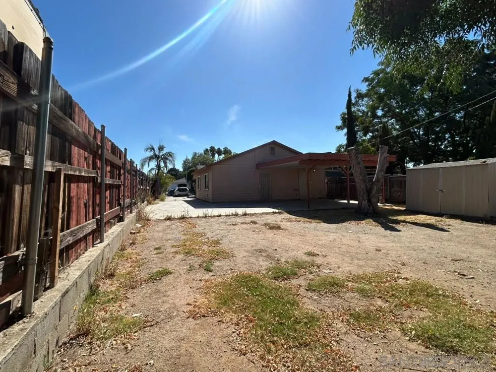743 Park Pl Escondido, CA 92025