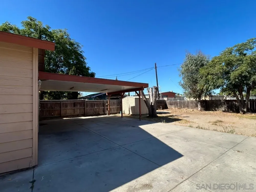 743 Park Pl Escondido, CA 92025