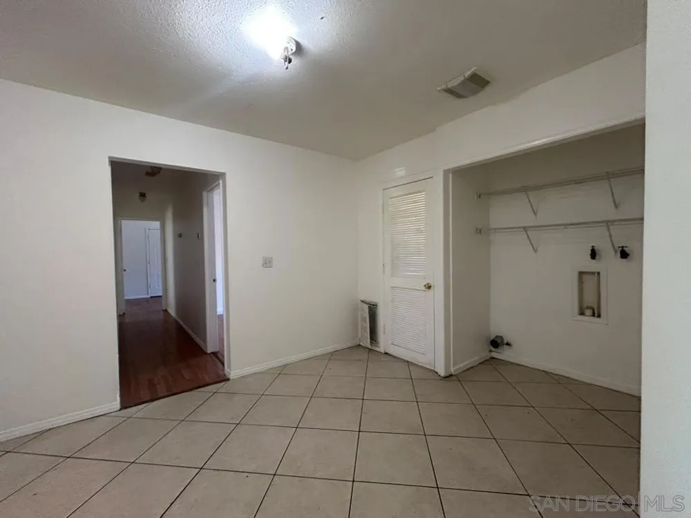 743 Park Pl Escondido, CA 92025