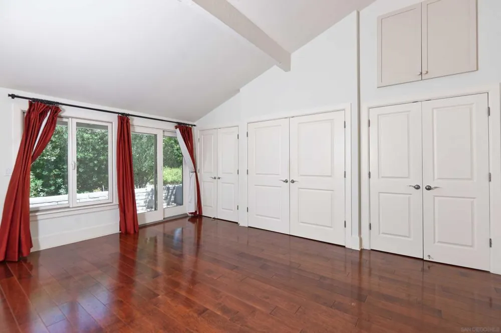 5629 Caminito Isla La Jolla, CA 92037