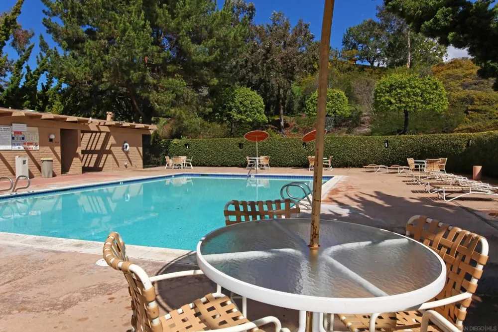 5629 Caminito Isla La Jolla, CA 92037