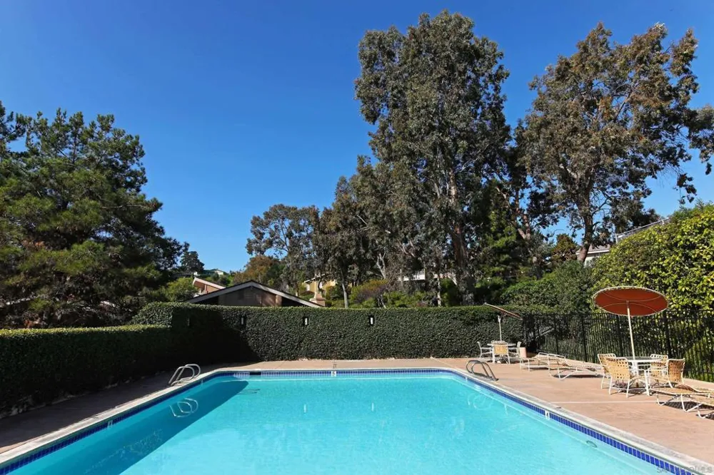 5629 Caminito Isla La Jolla, CA 92037