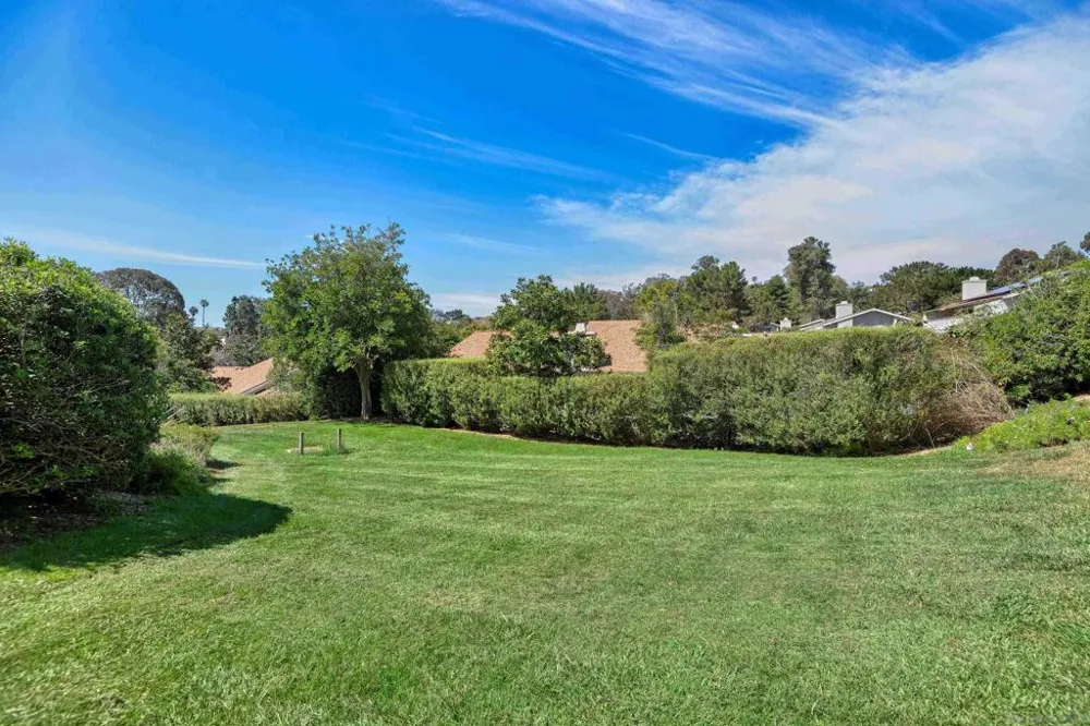 5629 Caminito Isla La Jolla, CA 92037