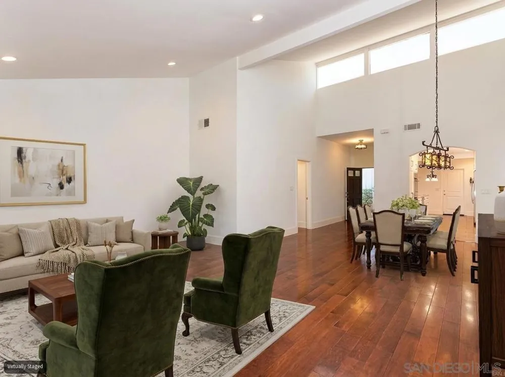 5629 Caminito Isla La Jolla, CA 92037