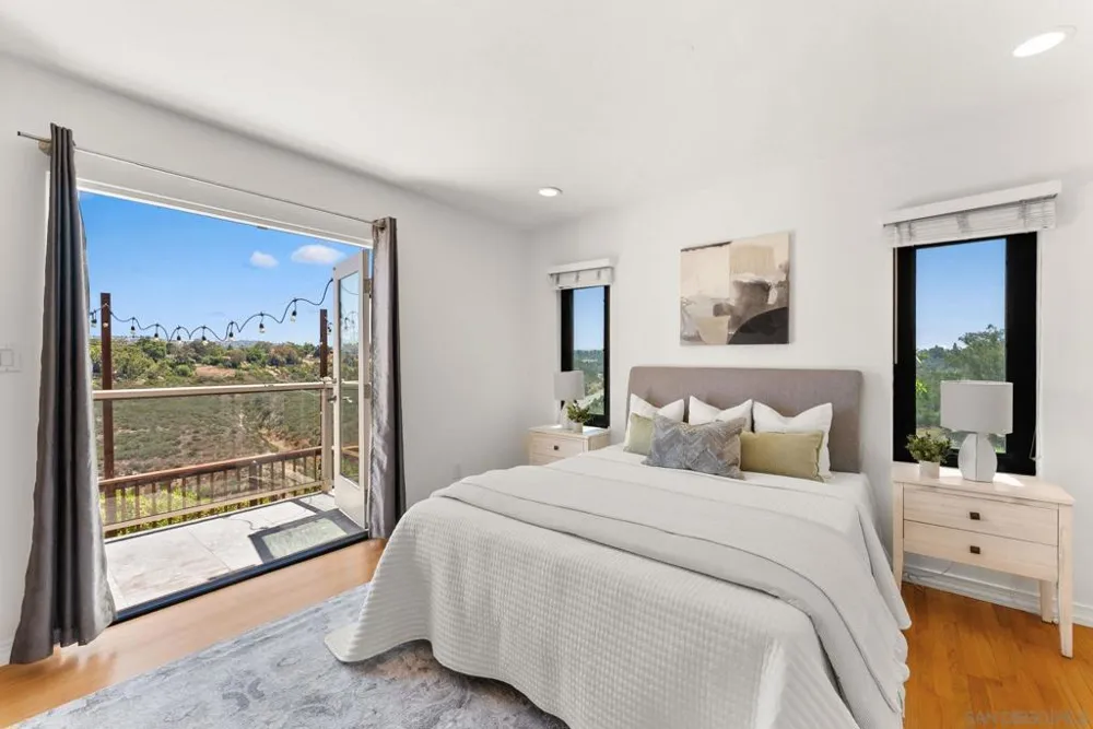4391 Middlesex Drive San Diego, CA 92116