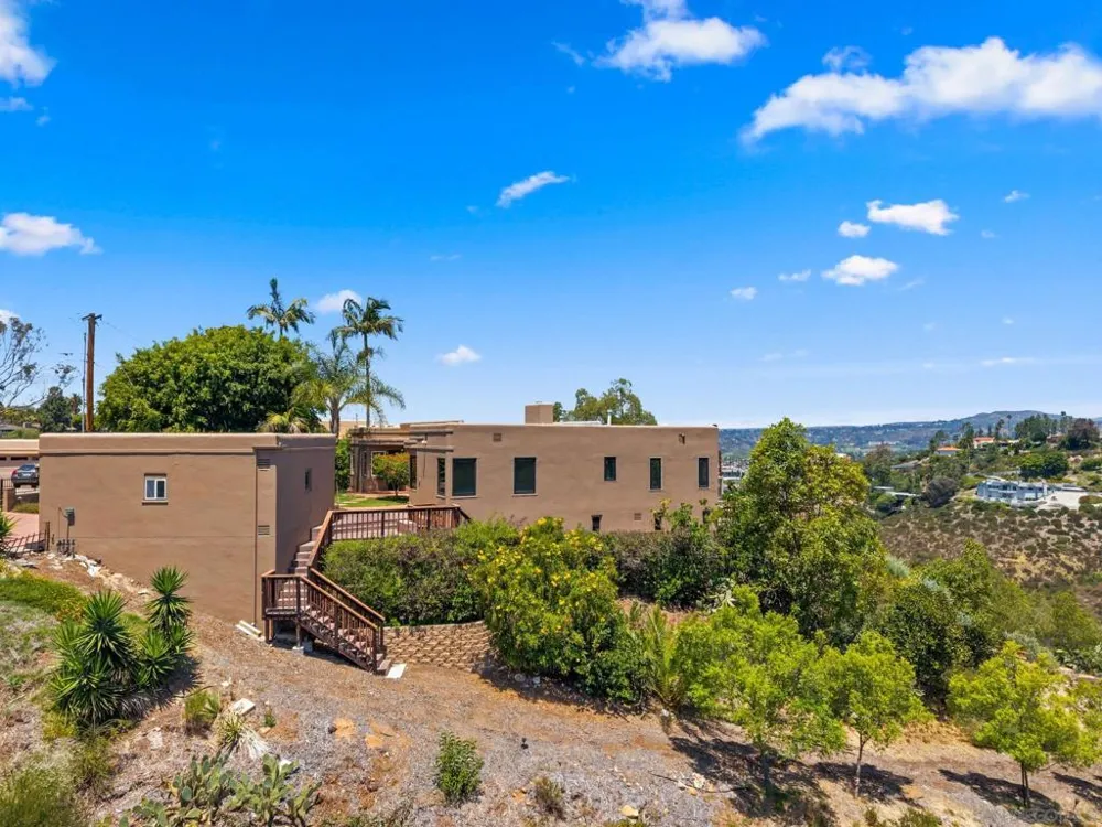4391 Middlesex Drive San Diego, CA 92116