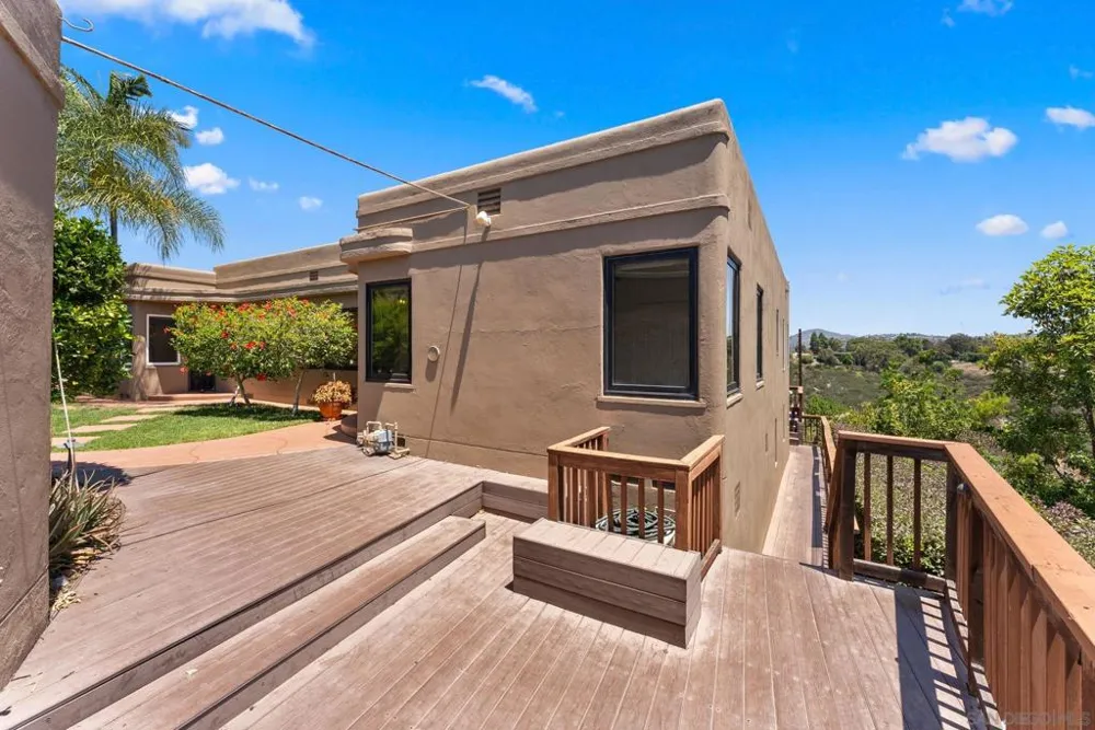 4391 Middlesex Drive San Diego, CA 92116