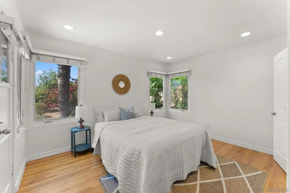 4391 Middlesex Drive San Diego, CA 92116