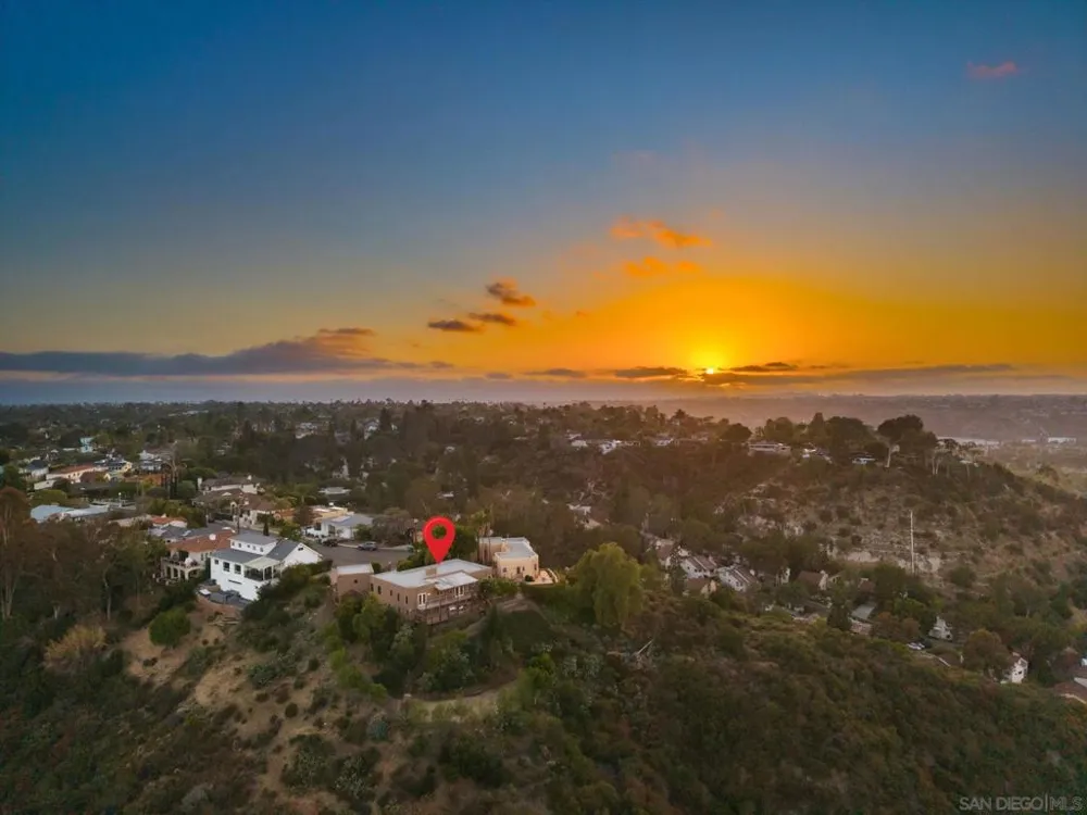 4391 Middlesex Drive San Diego, CA 92116