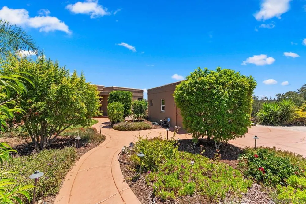 4391 Middlesex Drive San Diego, CA 92116
