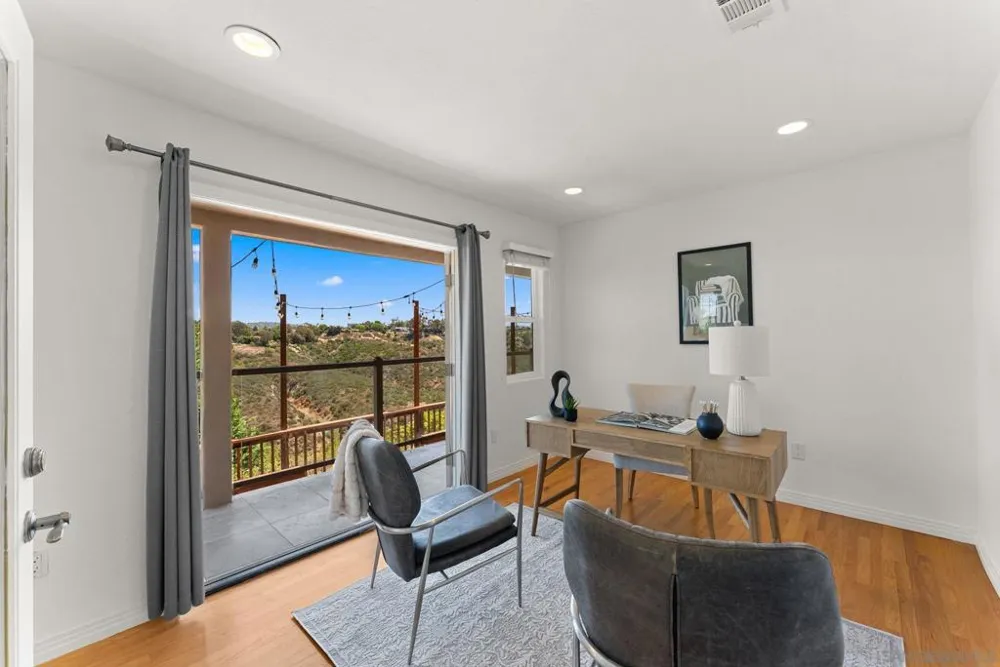 4391 Middlesex Drive San Diego, CA 92116