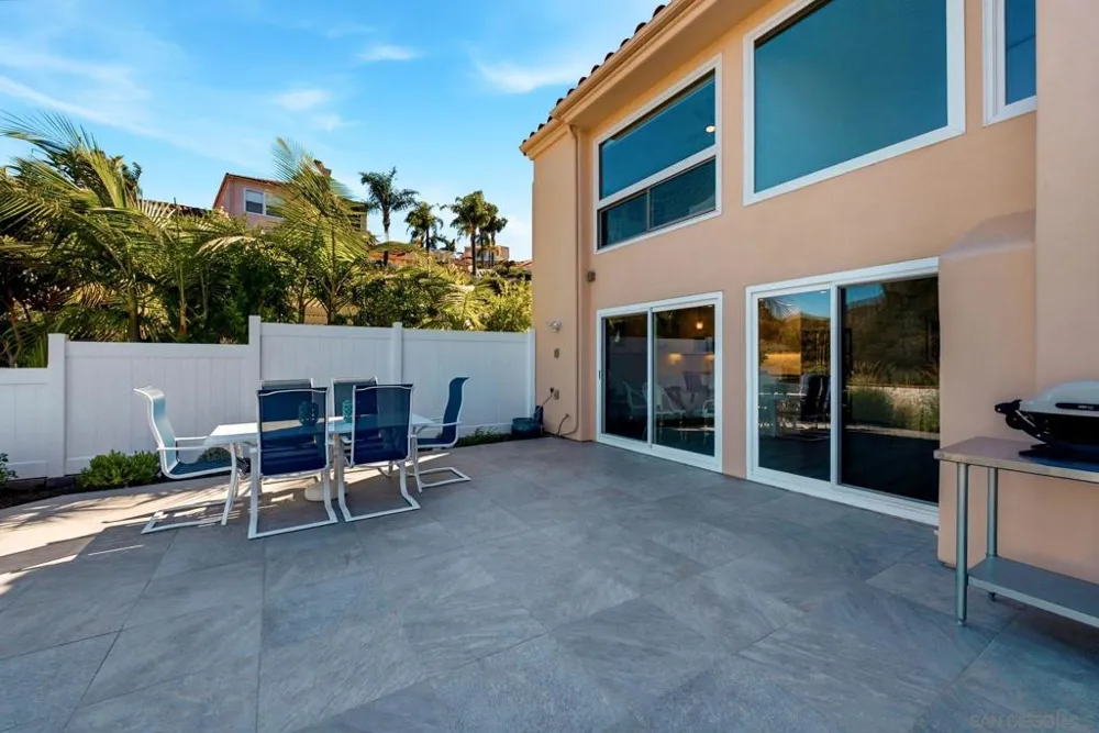 1208 Via Portovecchio San Marcos, CA 92078