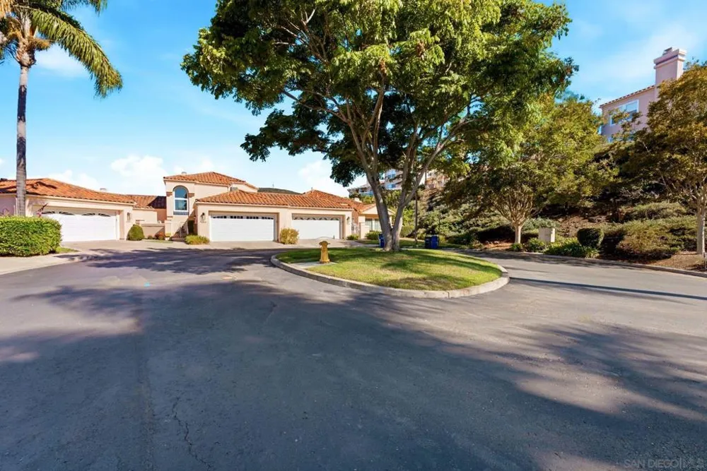 1208 Via Portovecchio San Marcos, CA 92078