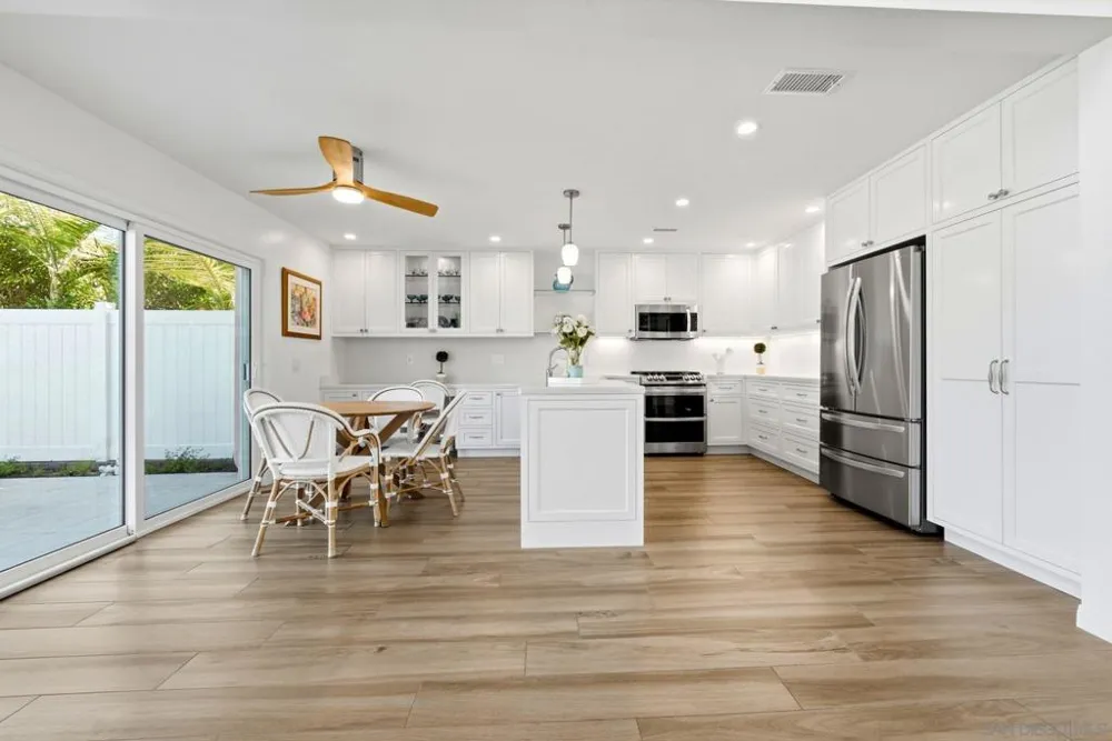 1208 Via Portovecchio San Marcos, CA 92078