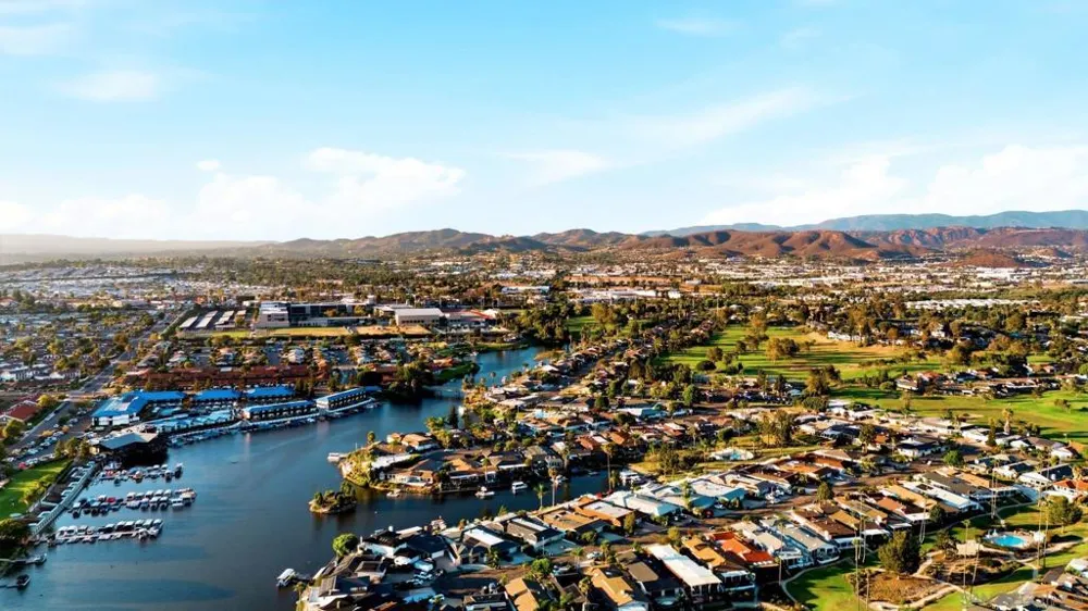 1208 Via Portovecchio San Marcos, CA 92078