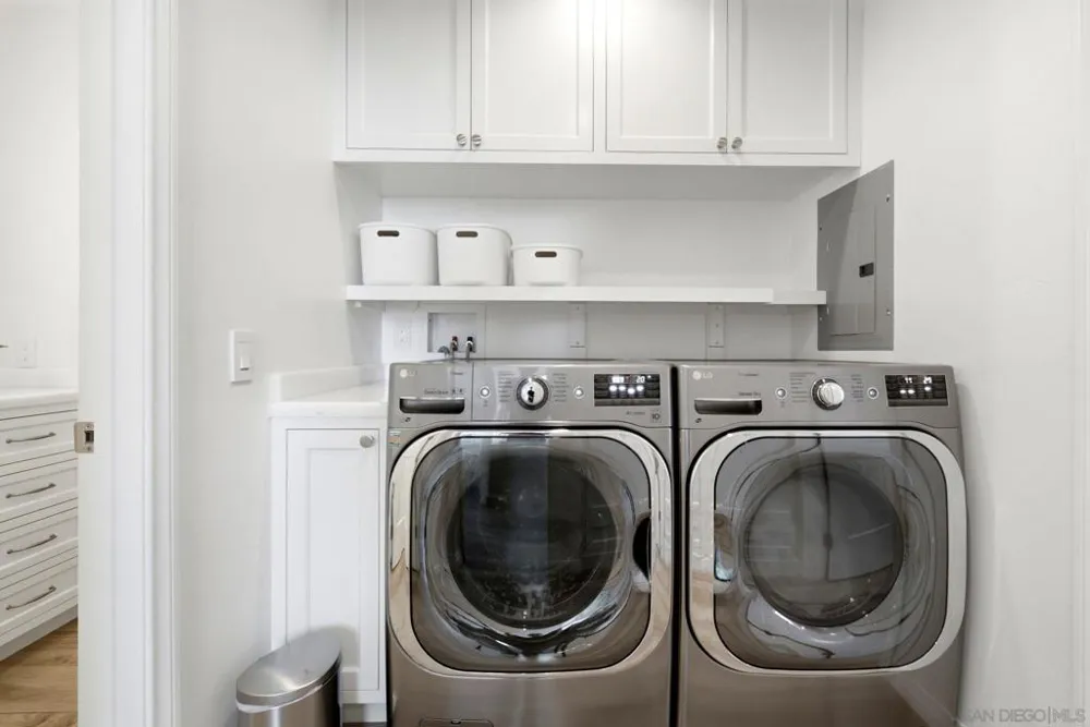 1208 Via Portovecchio San Marcos, CA 92078