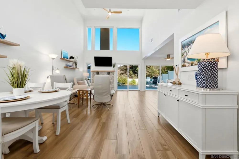 1208 Via Portovecchio San Marcos, CA 92078