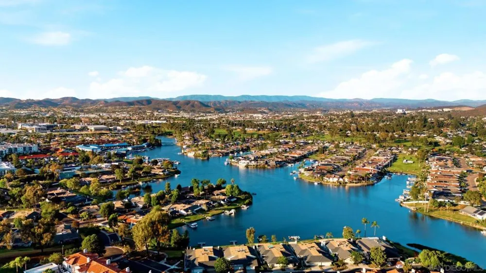 1208 Via Portovecchio San Marcos, CA 92078