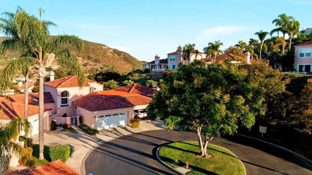 1208 Via Portovecchio San Marcos, CA 92078