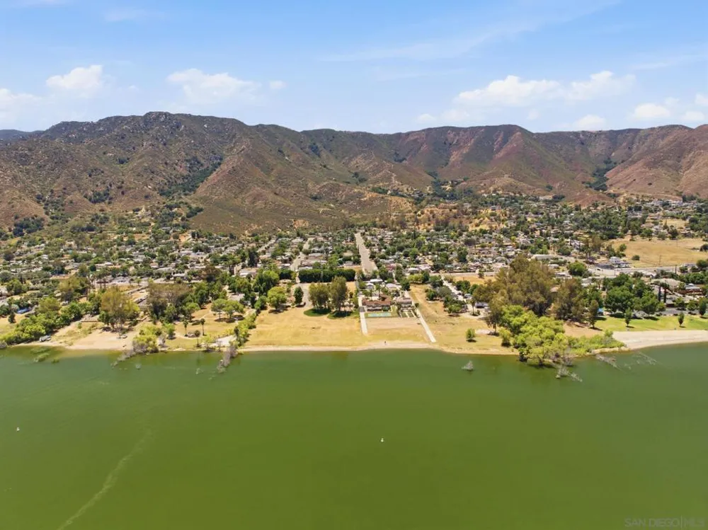 33220 Baldwin Blvd Lake Elsinore, CA 92530