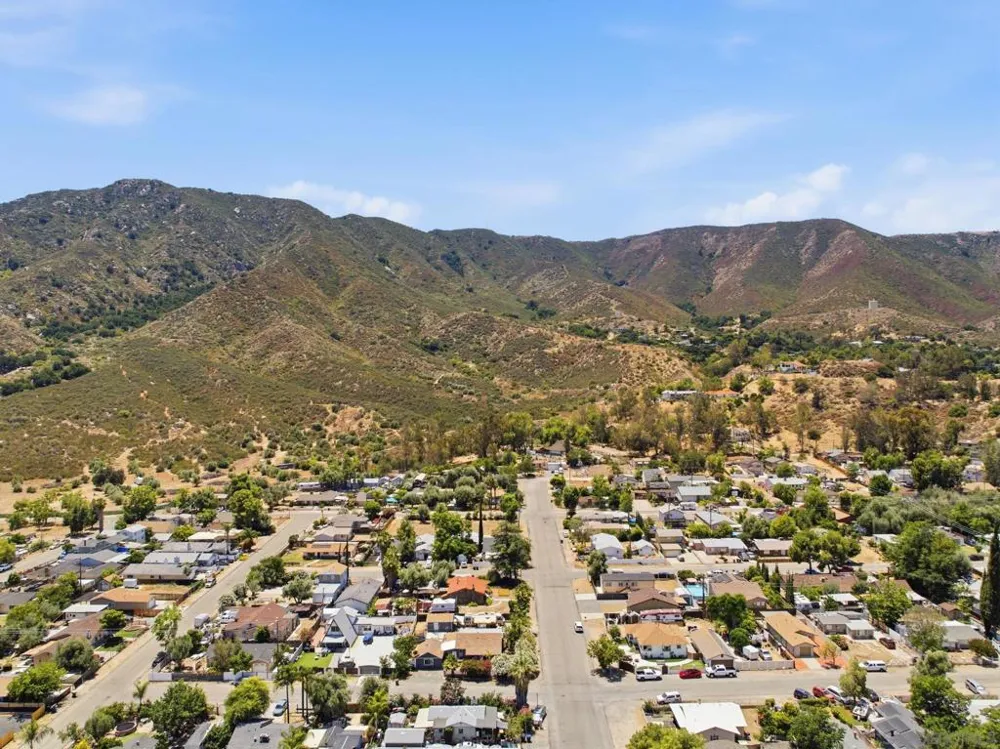 33220 Baldwin Blvd Lake Elsinore, CA 92530