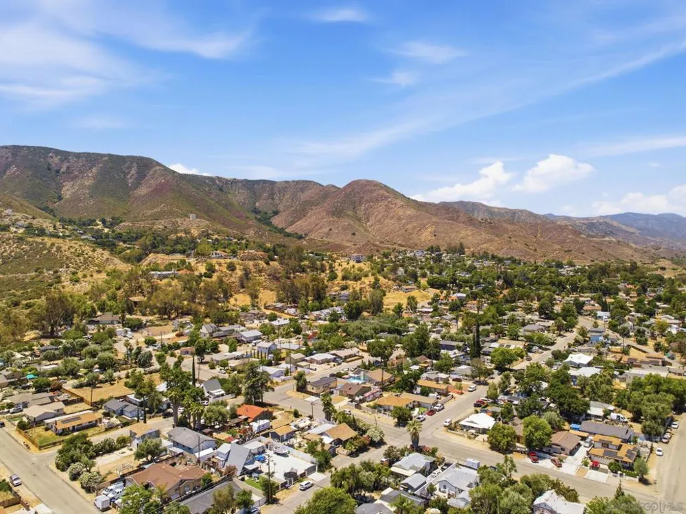 33220 Baldwin Blvd Lake Elsinore, CA 92530