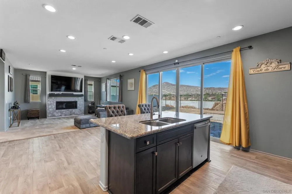 3048 Eveningcloud St Hemet, CA 92543