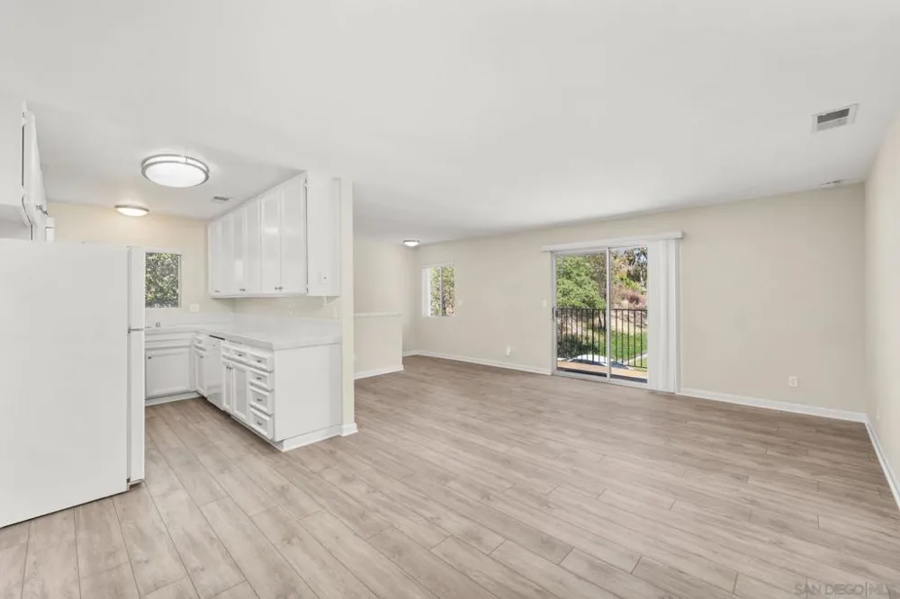 10524 Caminito Rimini San Diego, CA 92129