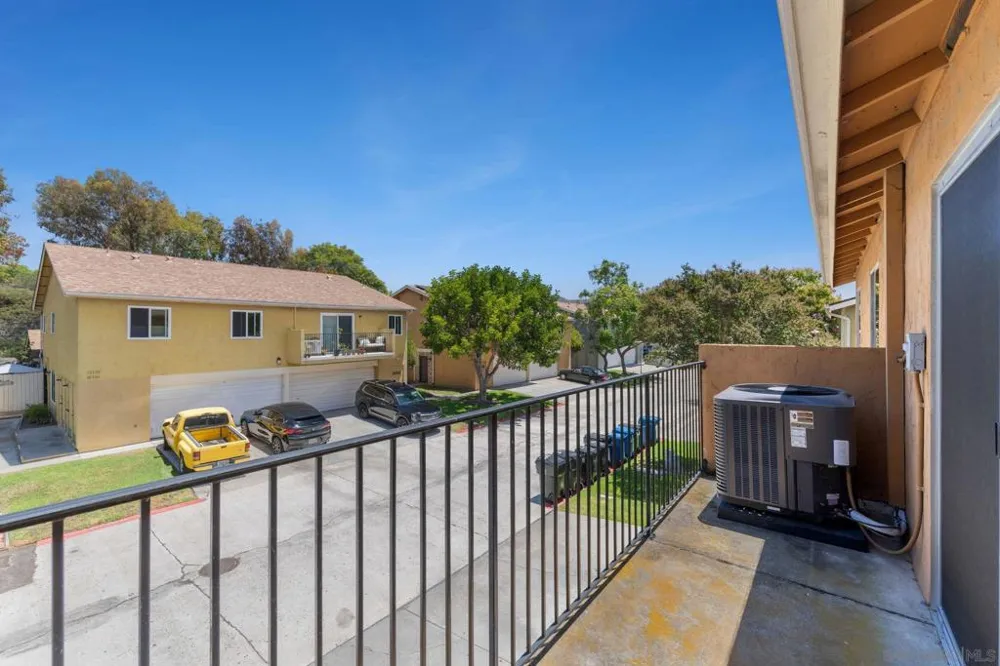10524 Caminito Rimini San Diego, CA 92129