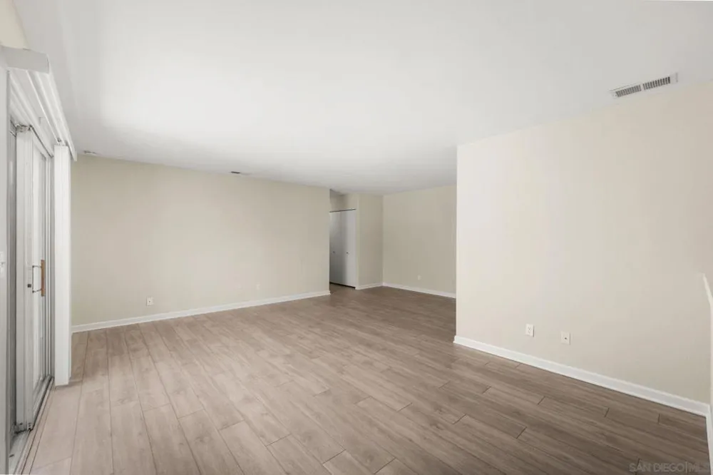 10524 Caminito Rimini San Diego, CA 92129