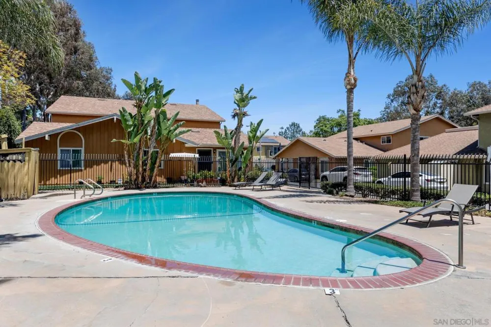 10524 Caminito Rimini San Diego, CA 92129