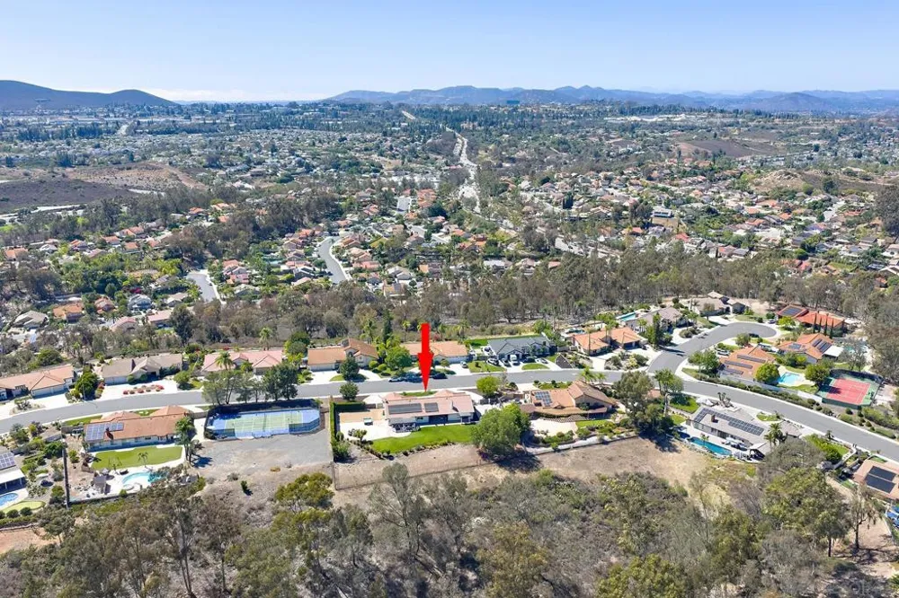 14233 Arbolitos Dr Poway, CA 92064