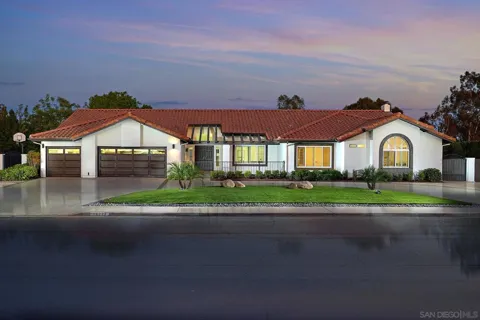 14233 Arbolitos Dr