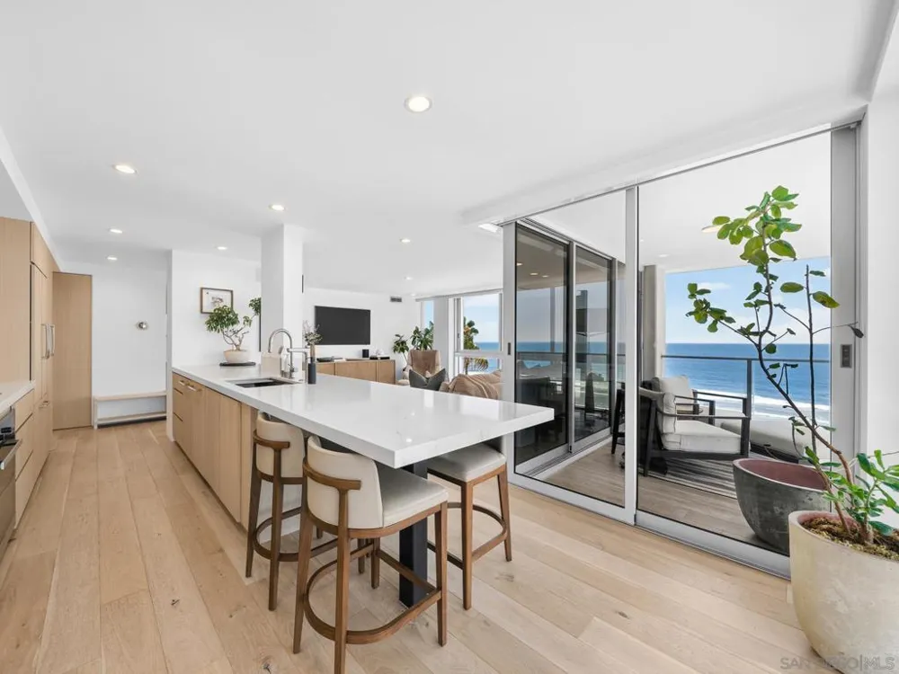 1830 Avenida Del Mundo #605 Coronado, CA 92118