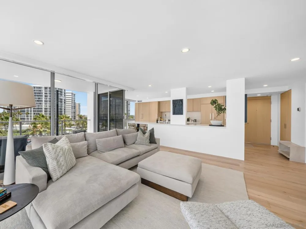 1830 Avenida Del Mundo #605 Coronado, CA 92118